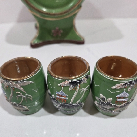 7 Pcs Moriyama Mori-Machi Japan Porcelain Sake Decanter Barrel & Cups 1926-1929 - Picture 7 of 17